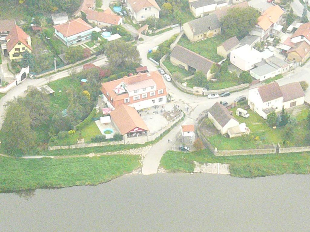 Hotel U Berounky Srbsko 외부 사진